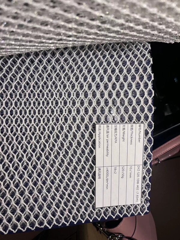 Luxurious 3D Mesh Fabric for Enhanced Comfort in Mattresses and Bedding